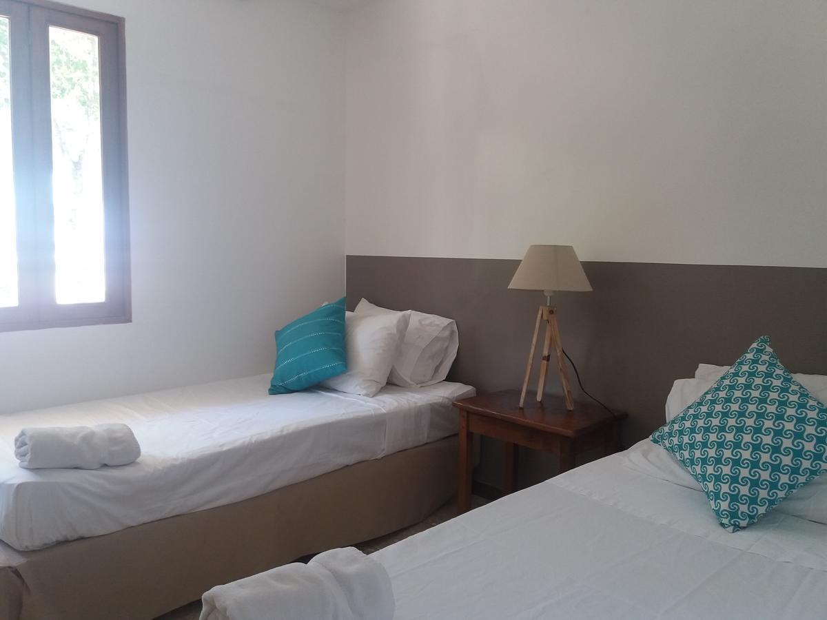Hotel Casa Blanca Tamarindo Extérieur photo